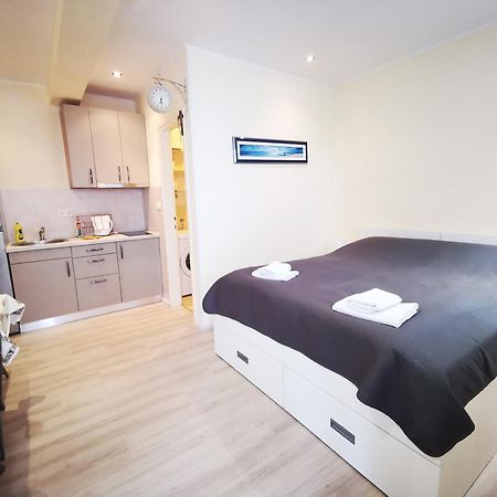 Meressa Nina&Leo Studio Apartments Novigrad  ภายนอก รูปภาพ