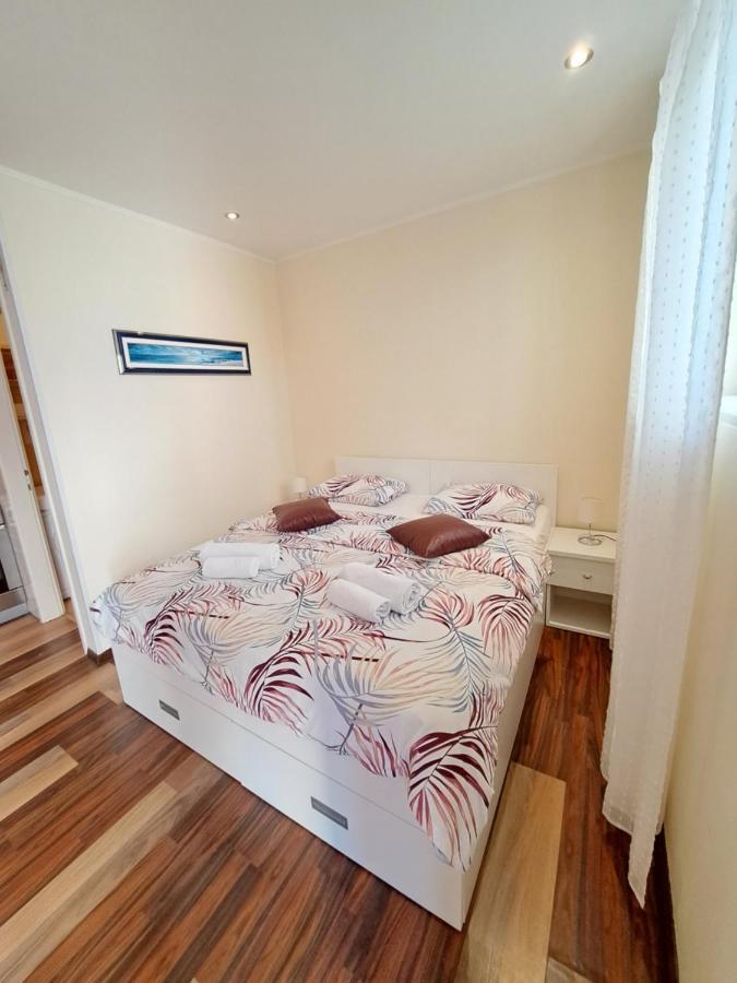 Meressa Nina&Leo Studio Apartments Novigrad  ภายนอก รูปภาพ