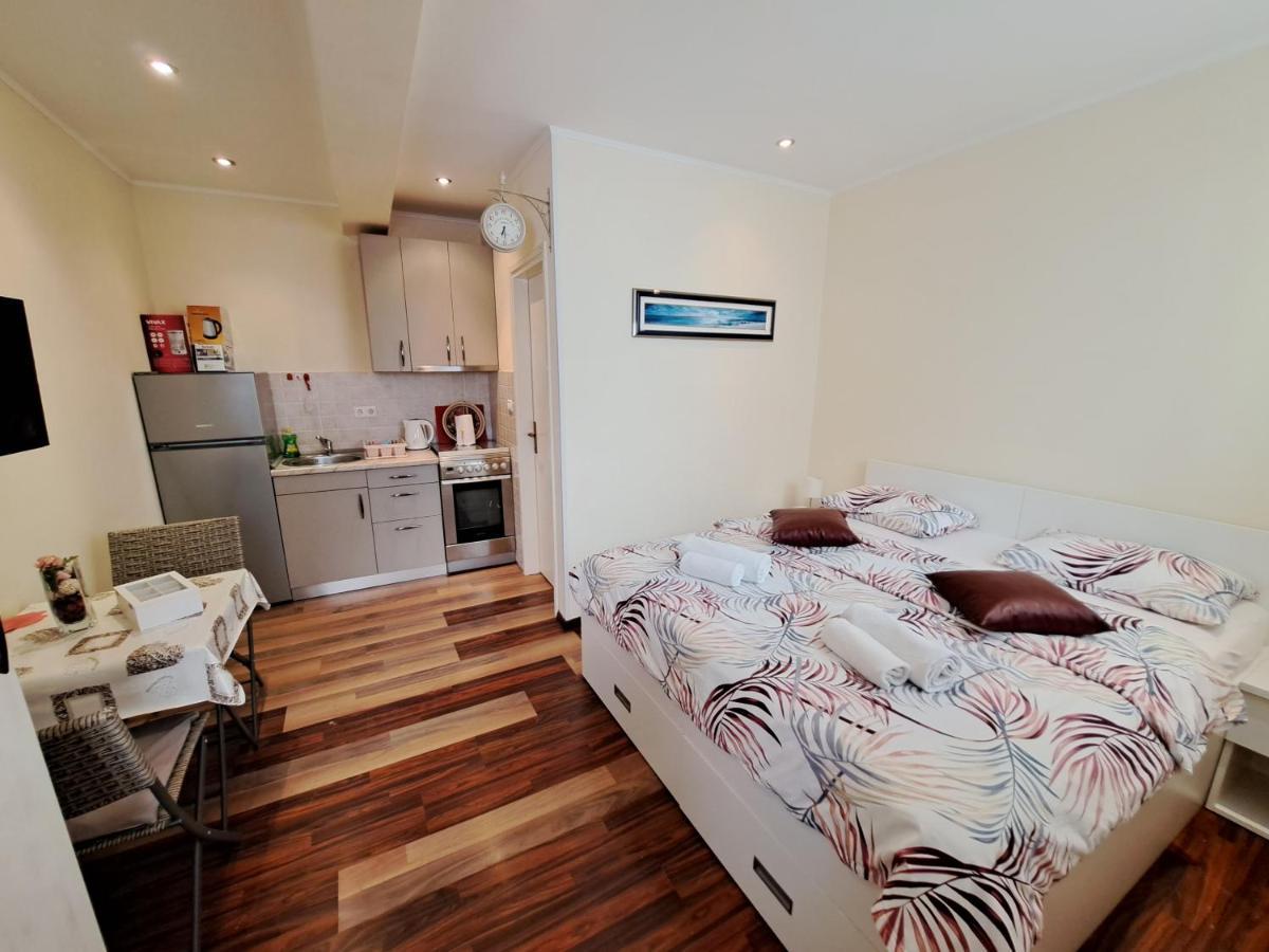 Meressa Nina&Leo Studio Apartments Novigrad  ภายนอก รูปภาพ