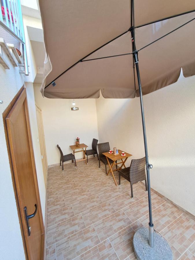Meressa Nina&Leo Studio Apartments Novigrad  ภายนอก รูปภาพ