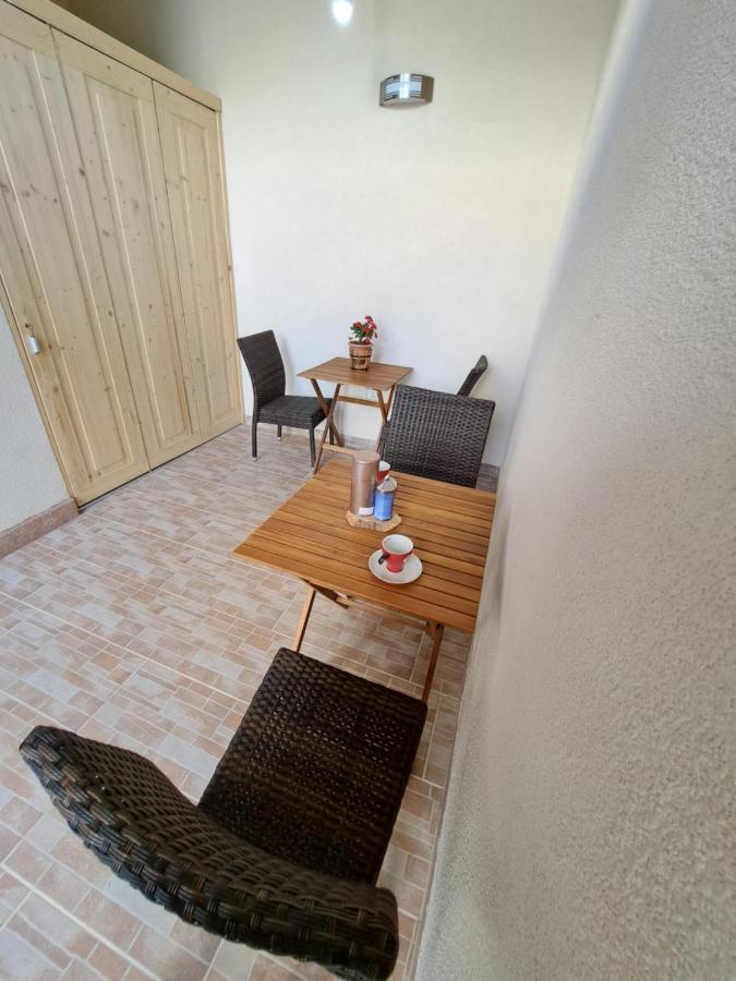 Meressa Nina&Leo Studio Apartments Novigrad  ภายนอก รูปภาพ