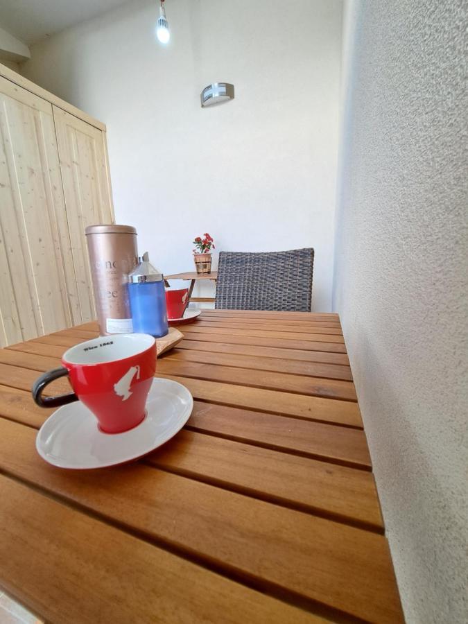 Meressa Nina&Leo Studio Apartments Novigrad  ภายนอก รูปภาพ