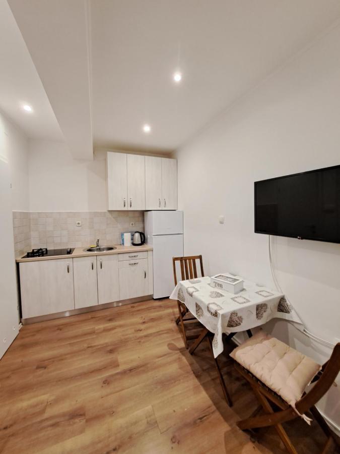 Meressa Nina&Leo Studio Apartments Novigrad  ภายนอก รูปภาพ